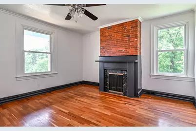210 Seville Avenue, Ross Twp, PA 15214 - Photo 5