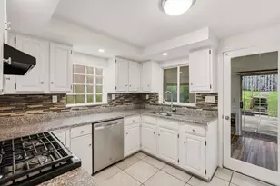 1011 Biltmore Ave, Pittsburgh, PA 15216 - Photo 13
