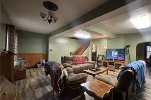 438 Earl Ave, New Kensington, PA 15068 - Photo 7