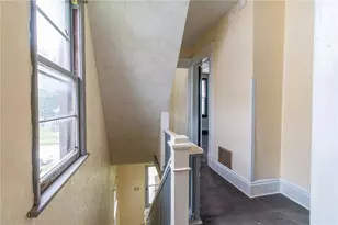 768 Baldwin Ave, Sharon, PA 16146 - Photo 15