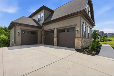 123 Abigail Drive, Adams Township, PA 16046 - Photo 3