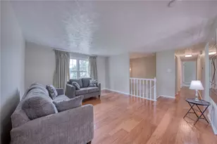 2833 Dolores Dr, South Park, PA 15129 - Photo 19