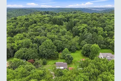 646 Camp Meeting Rd, Leet Township, PA 15143 - Photo 19