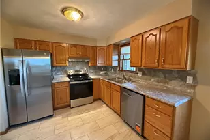 1714 N Morris St, Franklin Township, PA 15370 - Photo 5