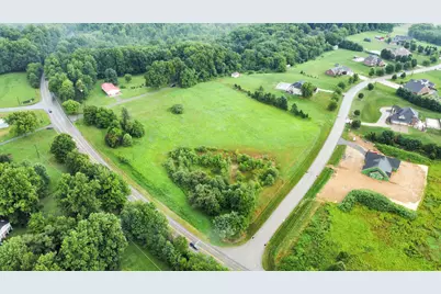 101 Hibernia Drive, Lancaster Township, PA 16037 - Photo 9