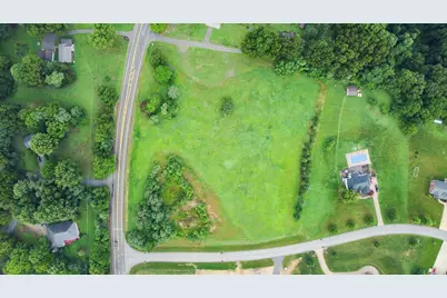 101 Hibernia Drive, Lancaster Township, PA 16037 - Photo 3