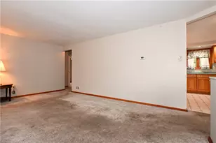 3791 Cynthia Dr, Pittsburgh, PA 15227 - Photo 5