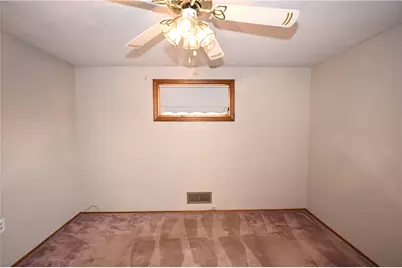 3791 Cynthia Dr, Pittsburgh, PA 15227 - Photo 15