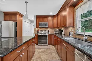 118 Diamondwood Ct, Bethel Park, PA 15102 - Photo 13