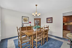 118 Diamondwood Ct, Bethel Park, PA 15102 - Photo 9
