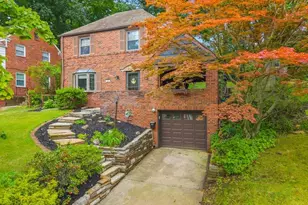 121 Woodland Dr, Pittsburgh, PA 15236 - Photo 1