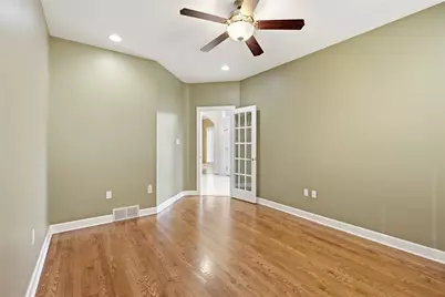 1002 Kings Ct, Level Green, PA 15085 - Photo 9