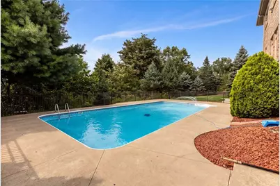 1002 Kings Ct, Level Green, PA 15085 - Photo 45