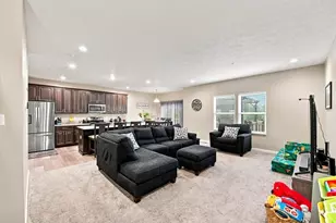 2503 Canterbury Dr, North Fayette, PA 15126 - Photo 9