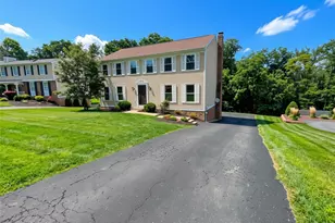 5951 Dalmation Dr, Bethel Park, PA 15102 - Photo 1