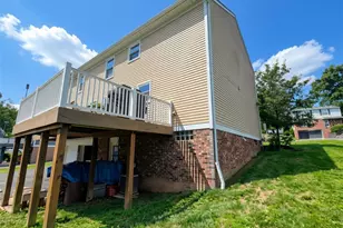 5951 Dalmation Dr, Bethel Park, PA 15102 - Photo 3