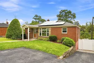 109 Livingston Rd, West Mifflin, PA 15122 - Photo 3
