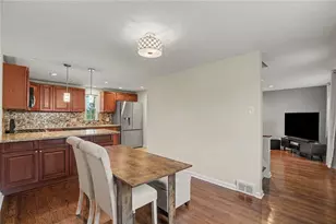 1826 Borland Rd, Scott Township, PA 15243 - Photo 7