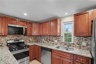 1826 Borland Rd, Scott Township, PA 15243 - Photo 9