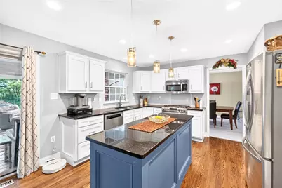 132 Birch Dr, Elizabeth Twp/Boro, PA 15037 - Photo 7