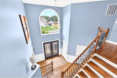 132 Birch Dr, Elizabeth Twp/Boro, PA 15037 - Photo 5