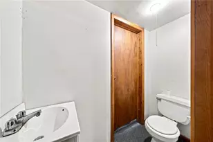 521 W Newton St, Greensburg, PA 15601 - Photo 27