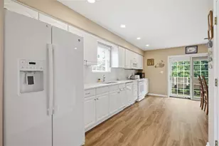 1001 Duncan Ln, Pittsburgh, PA 15236 - Photo 7
