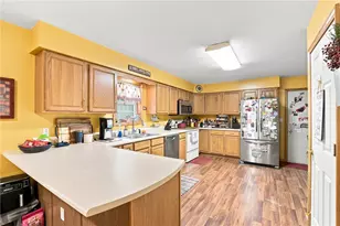 2982 Valley Rd, Jefferson Township, PA 16137 - Photo 9