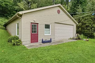 2982 Valley Rd, Jefferson Township, PA 16137 - Photo 27