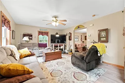 2982 Valley Road, Jefferson Township, PA 16137 - Photo 3