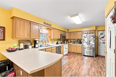 2982 Valley Road, Jefferson Township, PA 16137 - Photo 9