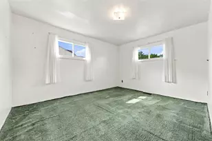 541 Arizona Dr, Lower Burrell, PA 15068 - Photo 11