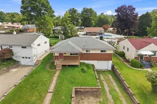 541 Arizona Dr, Lower Burrell, PA 15068 - Photo 3