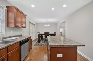 1038 Woodlawn Dr, North Strabane, PA 15317 - Photo 9