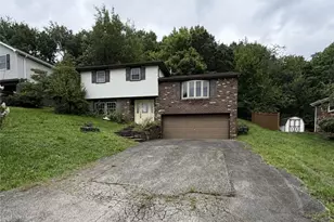631 Wellington Dr, Hempfield Township, PA 15601 - Photo 1