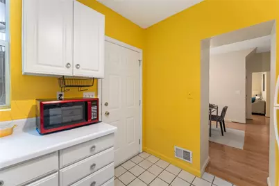 2425 Jane St, Pittsburgh, PA 15203 - Photo 9