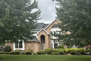 4325 Muirfield Dr, Hampton, PA 15101 - Photo 1