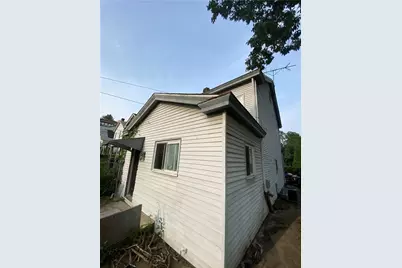 1630 Leolyn St, Pittsburgh, PA 15210 - Photo 9