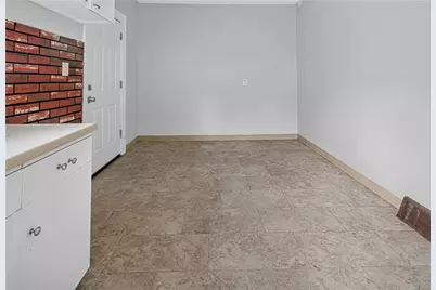 1630 Leolyn St, Pittsburgh, PA 15210 - Photo 7