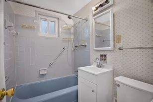 424 Lois Dr, Pittsburgh, PA 15236 - Photo 23