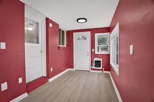 424 Lois Dr, Pittsburgh, PA 15236 - Photo 17