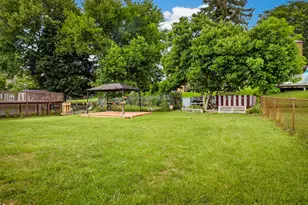 424 Lois Dr, Pittsburgh, PA 15236 - Photo 39