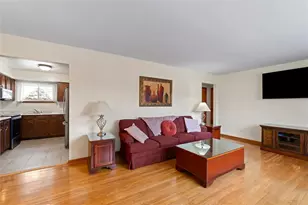 804 Redwood Dr, Cecil, PA 15057 - Photo 11