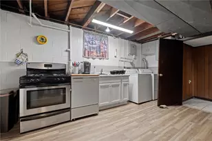 804 Redwood Dr, Cecil, PA 15057 - Photo 7