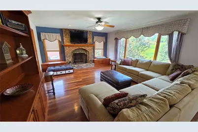 2182 Bradbury Ln, North Huntingdon, PA 15642 - Photo 13