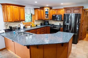 2182 Bradbury Ln, North Huntingdon, PA 15642 - Photo 9