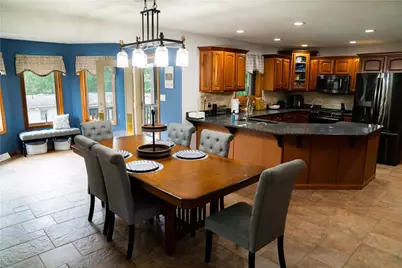 2182 Bradbury Ln, North Huntingdon, PA 15642 - Photo 9