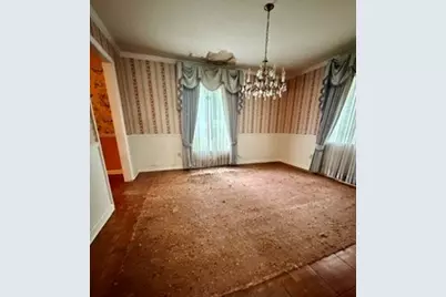 209 Claremont Dr, Lower Burrell, PA 15068 - Photo 17