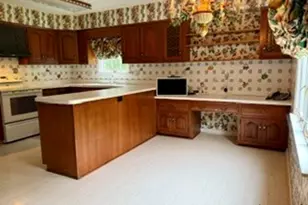 209 Claremont Dr, Lower Burrell, PA 15068 - Photo 15