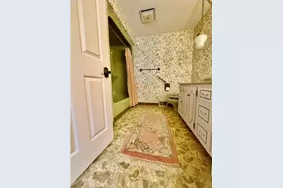 209 Claremont Dr, Lower Burrell, PA 15068 - Photo 25